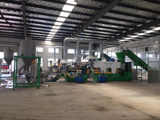 jakość  PP Raffia Bag Granulating Plastic Recycling Machine Line 380V 50HZ fabryka