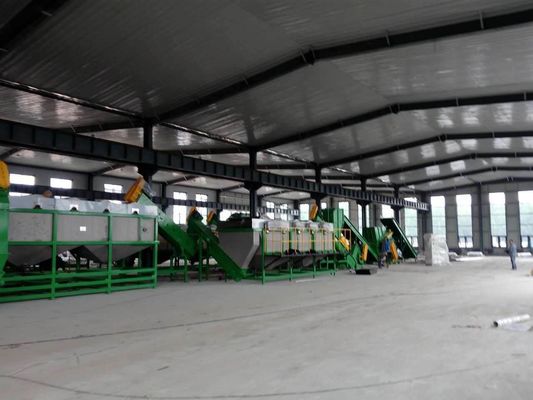 Maszyna myjąco-recyklingowa do rozdrabniania folii PE 1000kg / h