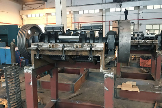 450mm Obrotowa maszyna do kruszenia suchych i mokrych butelek o mocy 22 kW