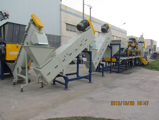 Maszyna do recyklingu folii z tworzywa sztucznego o mocy 320 kW